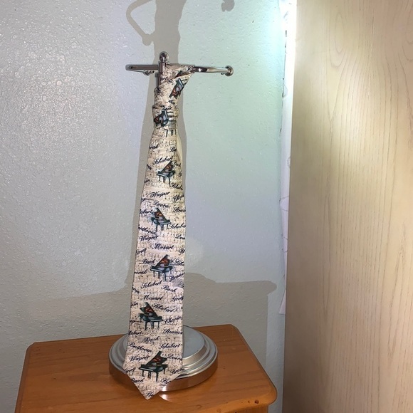 Music matters tie - Picture 5 of 7